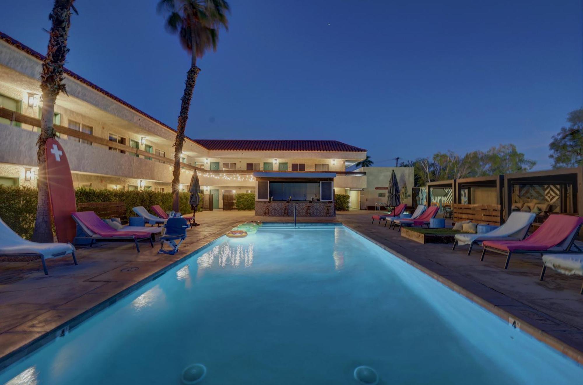 The Infusion Beach Club Palm Springs Dış mekan fotoğraf