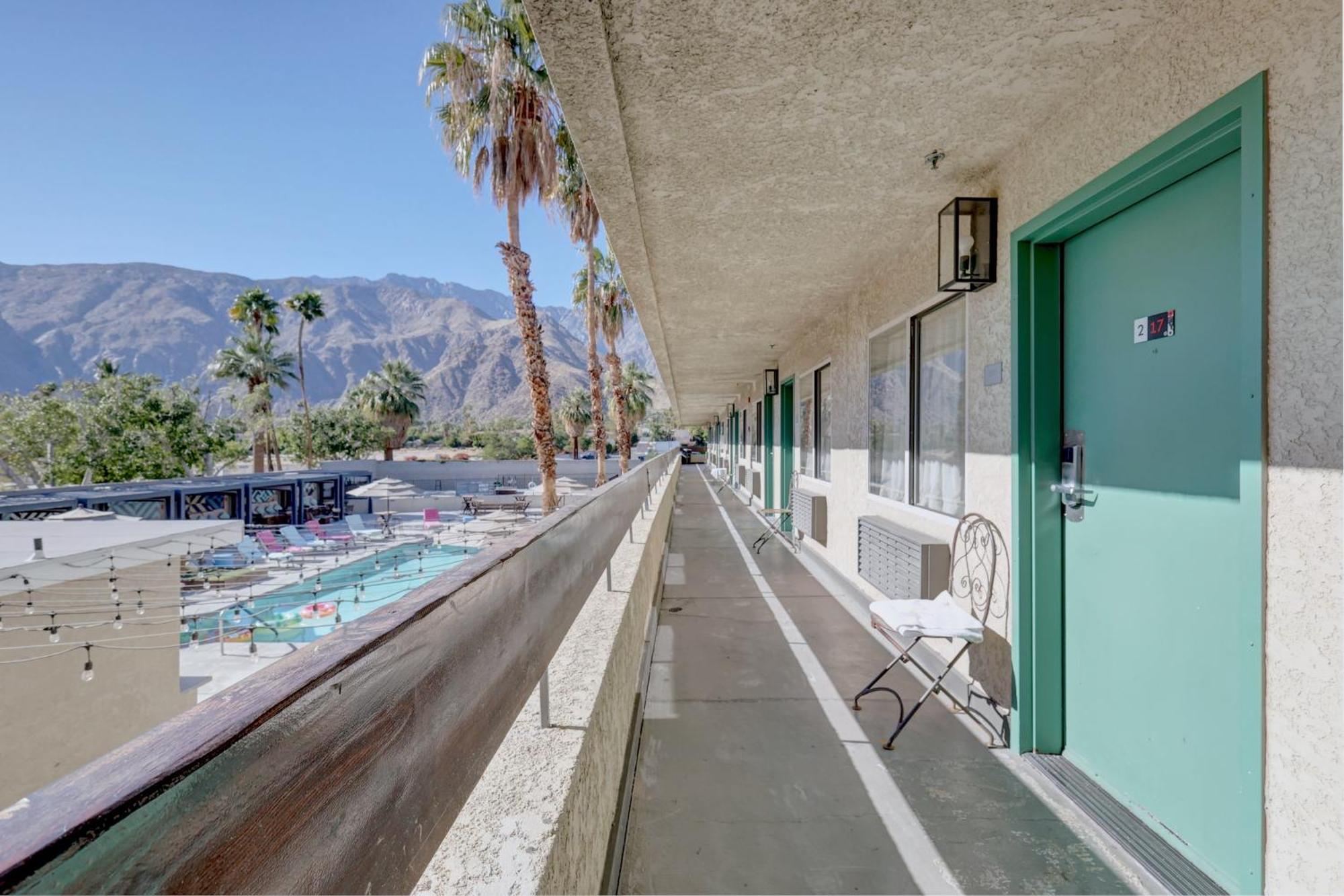 The Infusion Beach Club Palm Springs Dış mekan fotoğraf